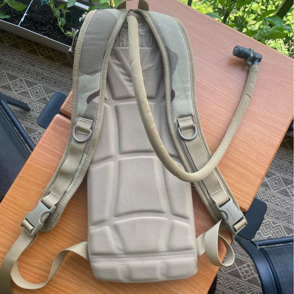 Hydrastorm Hydration System - Picture 2 of 3